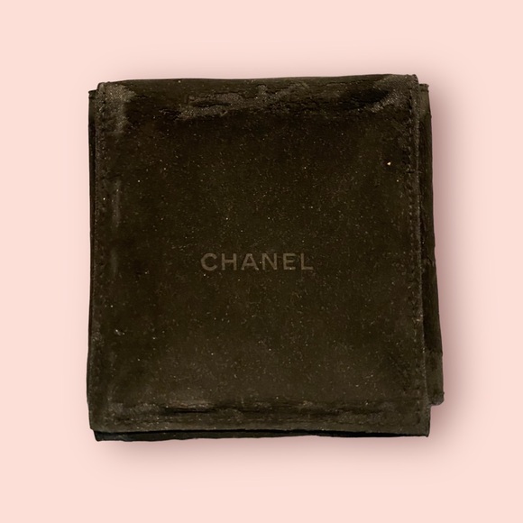 100% Silk Black Camelia Flower Pin Brooch with Black Box - Picture 3 of 8